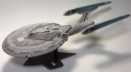 Anleitung Star Trek Papiermodell - Sovereign Class Starship