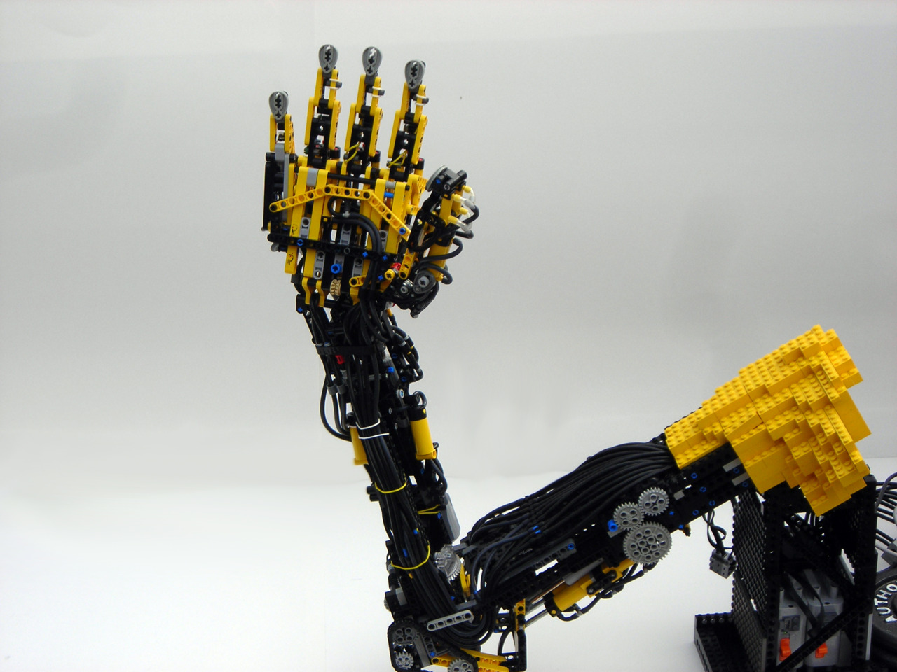 LEGO Technic Roboter Robotic Arm Max Shepherd